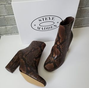 SOLD❗️Steve Madden Pixie booties